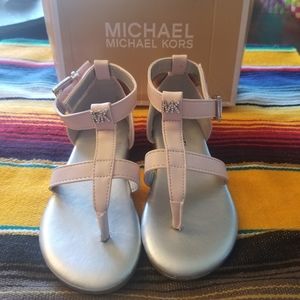 Michael Kors Pink Butterfly Sandals🌵